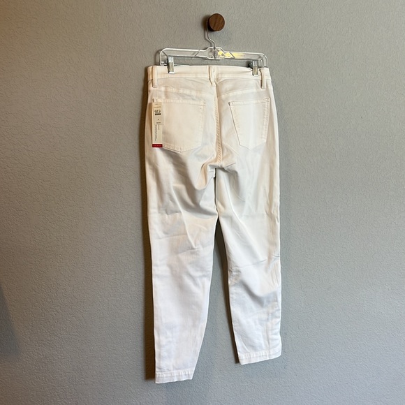 Talbots. NWT. 8. White. Flawless five pocket. Curvy. Slimming. - Picture 7 of 11
